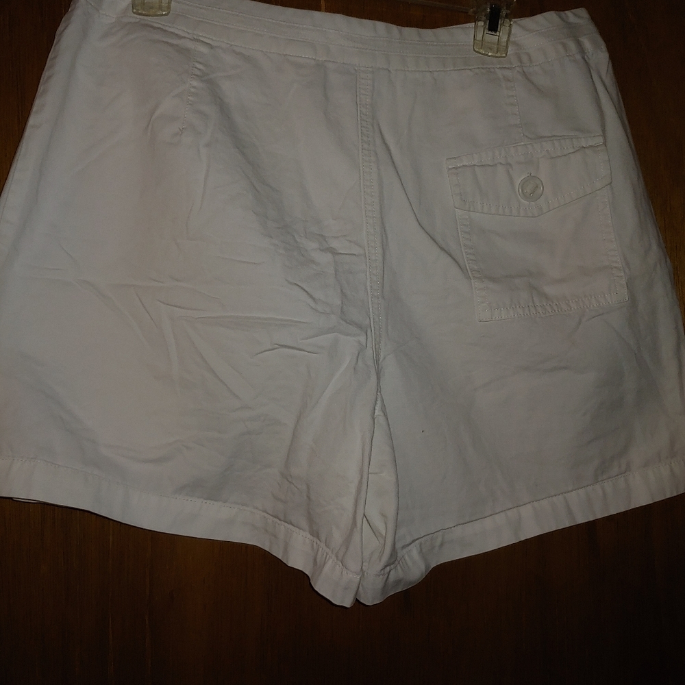 Shorts - Picture 2 of 2